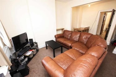 3 bed house, Harborne Park Road, Harborne, Birmingham, B170PS - Image 4