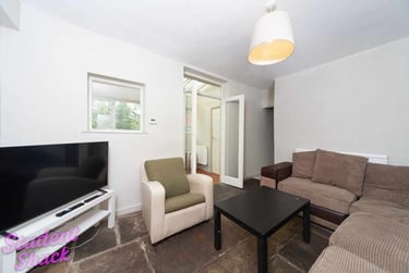 6 bed house, Ladybarn Lane Manchester, Fallowfield, Manchester, M146YH - Image 1