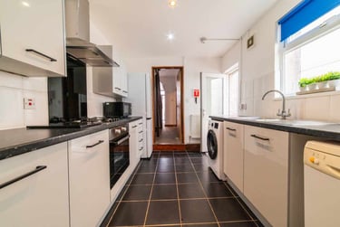4 bed house, Cathays, Cardiff, CF244BP - Image 4