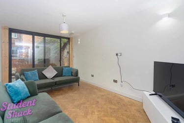 10 bed house, Ladybarn Lane Manchester, Fallowfield, Manchester, M146NQ - Image 1