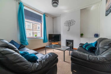 4 bed house, Cathays, Cardiff, CF244BP - Image 1