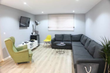 8 bed house, Cathays, Cardiff, CF244EJ - Image 3