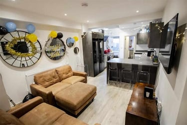 7 bed house, Tiverton Road, Selly Park, Birmingham, B296DB - Image 2