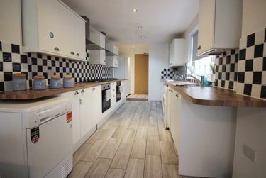 8 bed house, Cathays, Cardiff, CF244EQ - Image 4