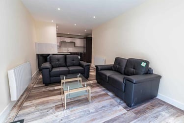 3 bed flat, Harrow Street, Highfield, Sheffield, S118BP - Image 2