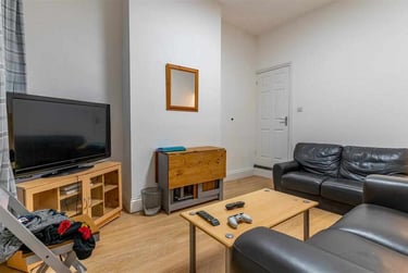 4 bed house, Exeter Road, Selly Park, Birmingham, B296EX - Image 1