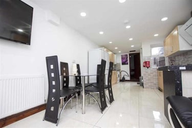 6 bed house, Tiverton Road, Selly Park, Birmingham, B296DA - Image 2