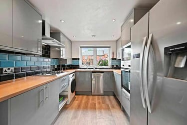 6 bed house, Cemetery Road, Sharrow, Sheffield, S118FQ - Image 4