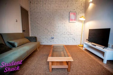 6 bed house, Monton Street Manchester, Rusholme, Manchester, M144LT - Image 1