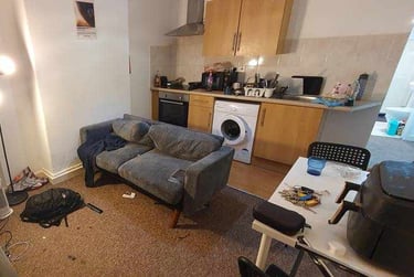 1 bed flat, 1, Adamstown, Cardiff, CF240EW - Image 2