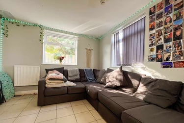 7 bed house, Cathays, Cardiff, CF244JL - Image 2