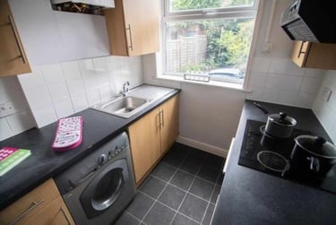 4 bed house, Cowlishaw Road, Sharrowvale, Sheffield, S118XE - Image 5