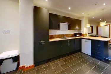6 bed house, Arley Road, Selly Park, Birmingham, B297BQ - Image 2