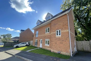 2 bed house, Thornhill, Cardiff, CF149FP - Image 1