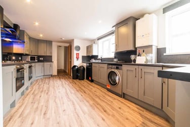 8 bed house, Cathays, Plasnewydd, Cardiff, CF244BH - Image 3