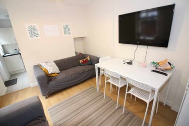 4 bed house, Roath, Plasnewydd, Cardiff, CF243JS - Image 1