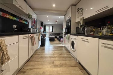 7 bed house, Cathays, Cardiff, CF244JL - Image 2