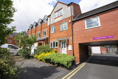 4 bed house, Ten Acre Mews, Stirchley, Birmingham, B302BF - Image 1