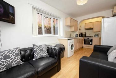 5 bed house, Dartmouth Road, Selly Park, Birmingham, B296DR - Image 1