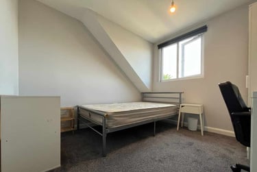 8 bed house, Cathays, Cardiff, CF244BX - Image 3