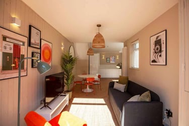 7 bed house, Haydn Avenue, Rusholme, Manchester, M144DL - Image 9