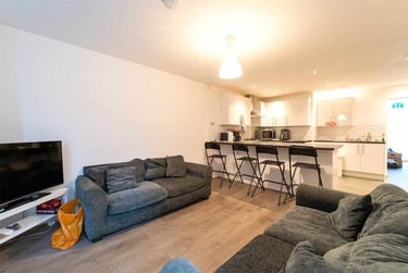 6 bed house, Heeley Road, Selly Park, Birmingham, B296EZ - Image 2