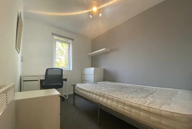 1 bed flat, Cathays, Cardiff, CF244PH - Image 4