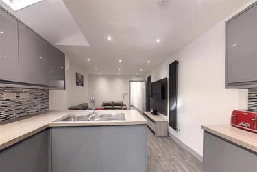 6 bed house, Dawlish Road, Selly Park, Birmingham, B297AR - Image 4