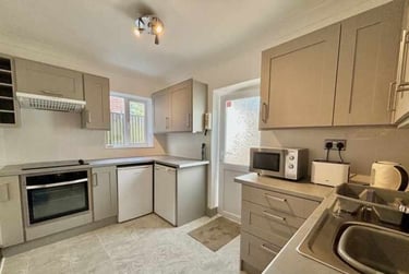 3 bed house, Earlham Green Lane, Clover Hill, Norwich, NR58RD - Image 3