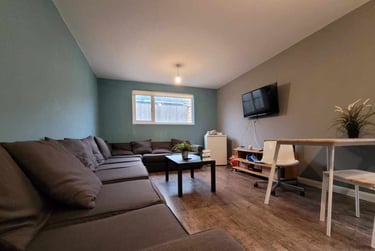8 bed house, Cathays, Plasnewydd, Cardiff, CF244DJ - Image 1