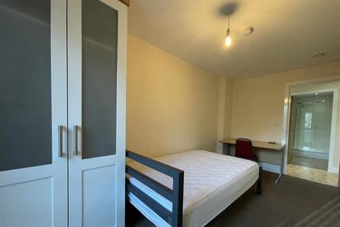4 bed flat, Ecclesall Road, Sharrow, Sheffield, S118JB - Image 7