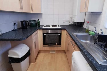 2 bed flat, King Edwards Road, Brynmill, Swansea, SA14LL - Image 3