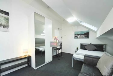 1 bed studio, Salford, Ellesmere Park, M300DX - Image 1