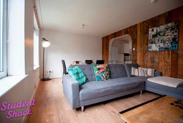 8 bed house, 2c Alan Road, Withington, Manchester, M204WG - Image 1