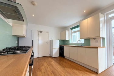 8 bed house, Cathays, Plasnewydd, Cardiff, CF244AT - Image 2