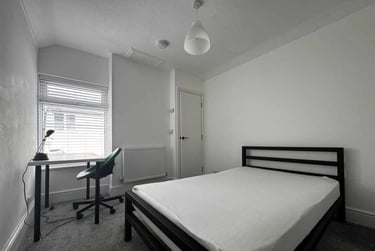 4 bed house, Cathays, Cardiff, CF244EY - Image 9