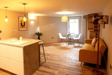 2 bed house, Fallowfield, Manchester, M146WN - Image 1