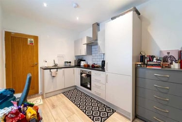1 bed house, Oak Tree Lane, Selly Oak, Birmingham, B296JE - Image 2