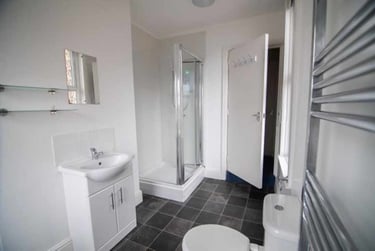 4 bed house, Cowlishaw Road, Sharrowvale, Sheffield, S118XE - Image 9