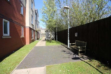 4 bed flat, Cathays, Cardiff, CF244PH - Image 8