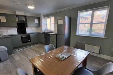 4 bed house, New Mills Yard, City Centre, Norwich, NR33AH - Image 1