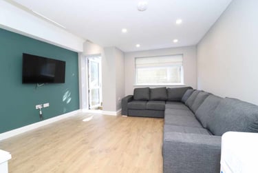 6 bed house, Cathays, Plasnewydd, Cardiff, CF244DF - Image 1