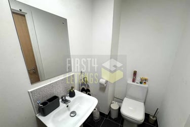 1 bed studio, Tudor Road, City Centre, Leicester, LE35HU - Image 8