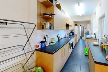 6 bed house, Dawlish Road, Selly Park, Birmingham, B297AH - Image 2