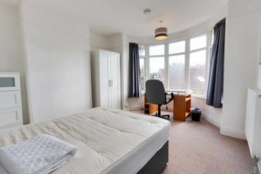 6 bed house, Tresillian Gardens, Mount Pleasant, Exeter, EX47AJ - Image 11