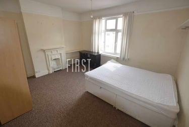 4 bed house, Thurlow Road, Clarendon Park, Leicester, LE21YE - Image 1