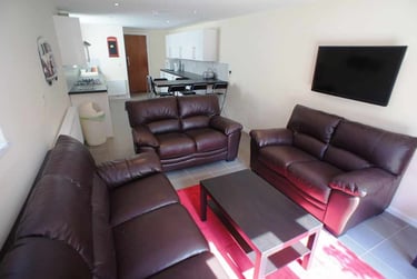 6 bed house, Cathays, Plasnewydd, Cardiff, CF244AJ - Image 1