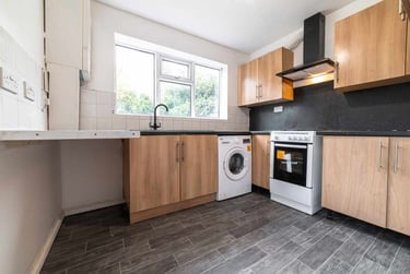 5 bed house, Cathays, Cardiff, CF244QJ - Image 2
