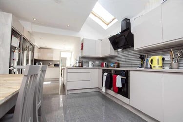 8 bed house, Heeley Road, Selly Park, Birmingham, B296DP - Image 2