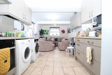 6 bed house, Heath, Gabalfa, Cardiff, CF143PX - Image 1